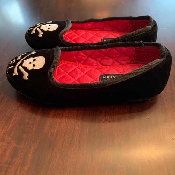 Ralph Lauren Black Velvet Skull Toddler 8.5 Flats - Picture 3 of 9